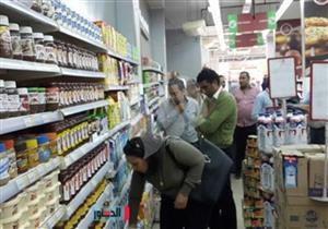 300 محضر لمحال "السوبر ماركت" بالجيزة لعدم إعلان الأسعار