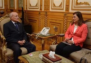 وزيرا الإنتاج الحربي والإصلاح الإداري يبحثان هيكلة "مصنع 99"