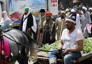 بالصور-في السيدة زينب.. "المولد انفضّ بس الأحباب موجودين"