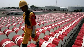 أسواق الطاقة في رمضان| صدمة في أسعار النفط.. برنت يتجاوز 90 دولارًا