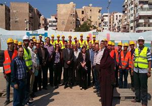 بالصور.. وفد أمريكي يزور بورسعيد لمناقشة تطوير القوى العاملة
