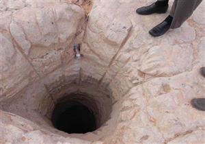 بالفيديو والصور.. شاهد آبار الجن التي حفروها لنبي الله سليمان