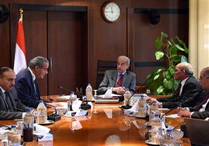 رئيس الوزراء يطمئن على مخزون السلع الاستراتيجية بمناسبة قرب رمضان