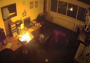 بالفيديو.. لحظة انفجار لاب توب