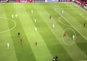 لماذا اعتذر صلاح لمدافع مانشستر سيتي؟