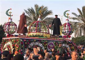 الآلاف يتوافدون على الغابة الشجرية بالإسماعيلية احتفالاً بأعياد الربيع (صور) 