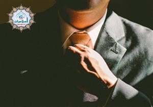 ما حكم ارتداء رابطة العنق الحريرية للرجال؟