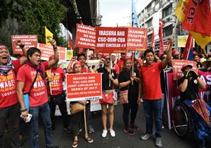 احتجاجات على البطالة والفقر .. كيف احتفل العمال بعيدهم حول العالم؟