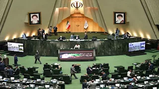 البرلمان الإيراني يعقد جلسة مغلقة لمناقشة المحادثات بين إيران وأمريكا