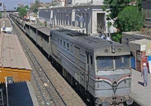 السكك الحديدية: وفاة مواطن اقتحم بدراجته شريط القطارات بأسيوط