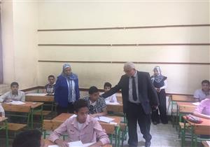رئيس "التعليم العام" يوجه باستبعاد مراقب أول لجنة الأورمان الإعدادية -صور