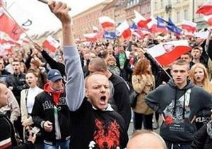 الآلاف من البولنديين يتظاهرون للمطالبة باستقلال القضاء