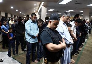بالصور- المسلمون في أمريكا يؤدون أول صلاة تراويح