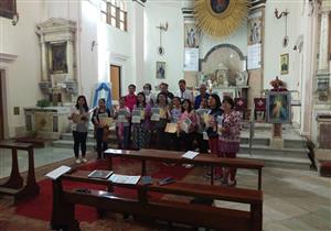 وفد فلبيني يزور مسار العائلة المقدسة