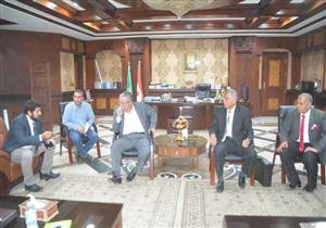 محافظ المنيا يتابع مع "الوزراء" نسب تنفيذ المشروعات القومية