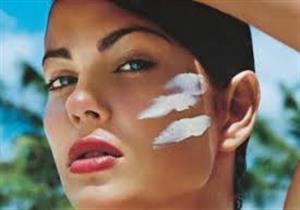 حسب نوع بشرتك.. اعرفي كريم الوقاية من الشمس المناسب