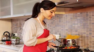 مخاطر خفية داخل منزلك.. مواد كيميائية تهدد صحتك يوميًا دون أن تشعر