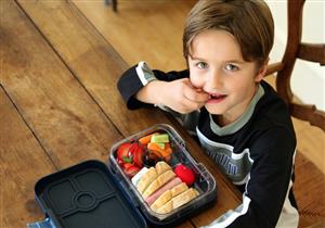 طفلك صائم؟.. نصائح للحفاظ على صحته في رمضان