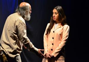 غدًا.. وزيرة الثقافة تشاهد "الساعة الأخيرة" على مسرح الغد