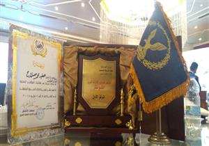 مساعد وزير الداخلية للشرطة المتخصصة يكرم مدير مرور الأقصر