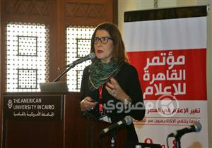 أستاذ إعلام: الأخبار الملفقة تهدد الصحافة ويجب مواجهتها بإطار تشريعي