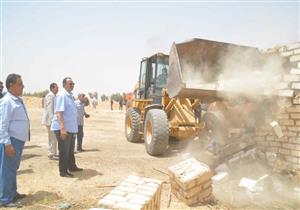 إزالة التعديات على أملاك الدولة في مركزي العدوة وأبوقرقاص بالمنيا