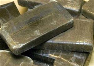 ضبط حارس عقار وبحوزته 3.5 كيلو حشيش بمنطقة بولاق الدكرور