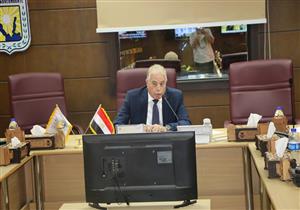 محافظ جنوب سيناء يوجّه بإلزام جميع سائقي سيارات الأجرة بالتعريفة الجديدة