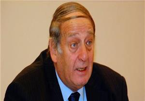 توصية بإلزام رئيس مصر المقاصة بعدم الجمع بين منصبه وأي عمل تنفيذي