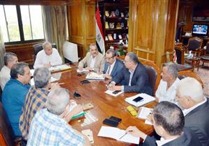 محافظ القليوبية يناقش المشروعات المسند تنفيذها إلى وزارة الإنتاج الحربي