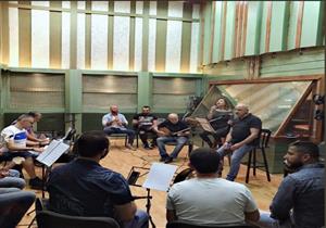 نجوى تجري "بروفة" حفلها الجديد بفرنسا