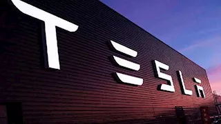 شركة تسلا تستثمر ملياري دولار في إكس إيه.آي.. ما القصة؟