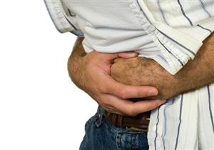 كوب من هذا المشروب المنزلي يقضي على "غازات البطن"