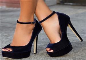 بالفيديو- الكعب العالي كاد ينهي حياة فتاة.. والسبب