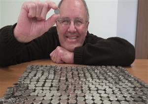 مسن يجمع 50 ألف إسترليني من "الفكّة"