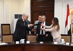 بـ600 مليون دولار.. توقيع المرحلة الثانية لـ"الصرف الصحي" بالقرى