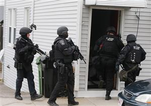 القبض على أمريكي بتهمة إجبار جيرانه على "تنظيف منزله"