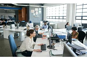 العوامل النفسية التي تدفع الموظفين لسرقة أدوات أماكن العمل