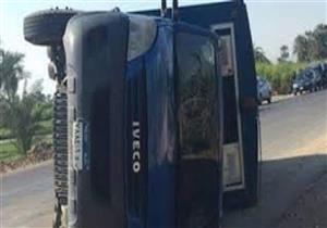 إصابة 5 مجندين في حادث انقلاب سيارة شرطة بأسيوط