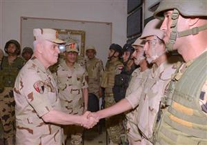 رئيس الأركان يتفقد سير العمليات في سيناء.. ويلتقي مقاتلي الجيش والشرطة