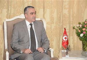 وزير الداخلية التونسي يعزل مسؤولين أمنيين إثر التحريات في غرق مركب قرقنة