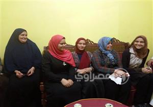 رئيس مركز بني عبيد تهنئ الطالبة الأولى على مستوى الدقهلية في الدبلومات الفنية