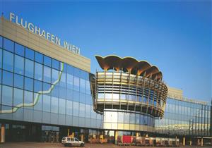 ضجة في مطار فيينا بسبب قنبلة تحملها سائحة أمريكية