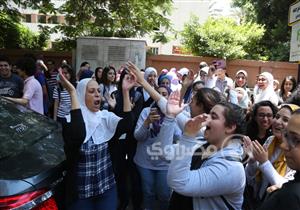 "رز بلبن وحاجة ساقعة".. من الأمهات "حلاوة" نجاح الثانوية العامة