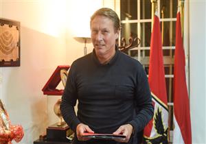 ليندمان يسخر من إصابات الأهلي