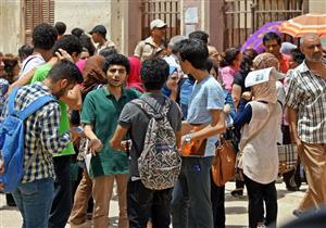 التعليم: المراجعة اليدوية لكراسات إجابة طلاب "المتفوقين" مطابقة للإلكترونية