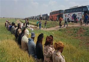 المرصد السوري: 2800 من مقاتلي المعارضة السورية يغادرون القنيطرة 