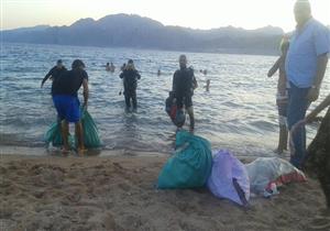 حملة نظافة بمنطقة "اللاجونه" في مدينة دهب