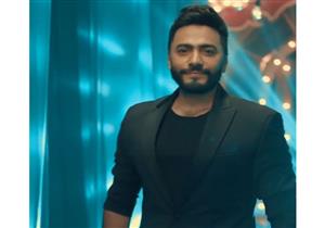 بالفيديو والصور- تامر حسني يكشف عن "برومو" أغنية تجمعه بثلاثة مطربين