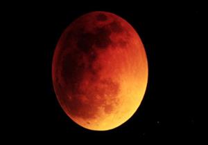 قبل حدوثه غدا.. تعرف على أماكن مشاهدة خسوف القمر الكلي 